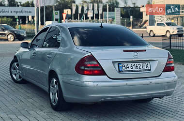 Седан Mercedes-Benz E-Class 2002 в 