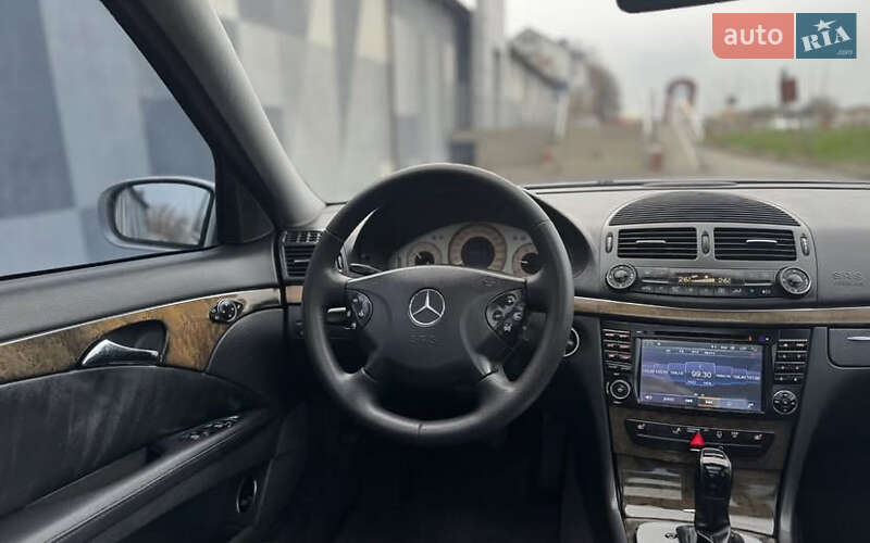 Седан Mercedes-Benz E-Class 2002 в Тернополі