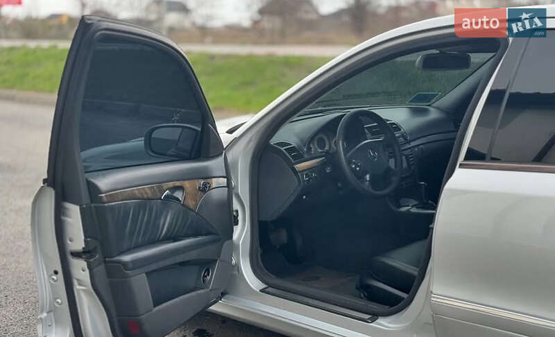 Седан Mercedes-Benz E-Class 2002 в Тернополі
