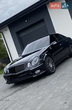 Седан Mercedes-Benz E-Class 2002 в 