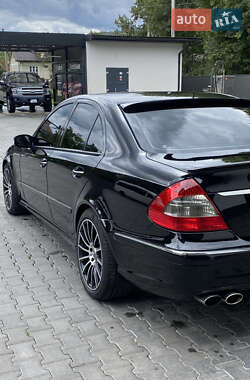 Седан Mercedes-Benz E-Class 2002 в 