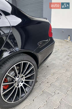 Седан Mercedes-Benz E-Class 2002 в 