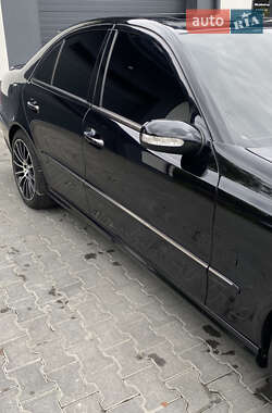 Седан Mercedes-Benz E-Class 2002 в 
