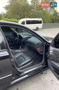 Седан Mercedes-Benz E-Class 2002 в 