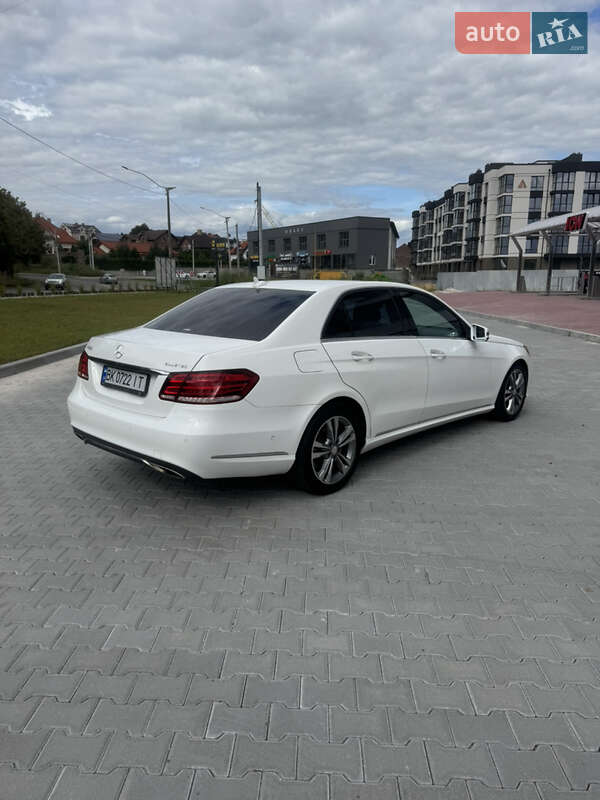 Седан Mercedes-Benz E-Class 2015 в Рівному