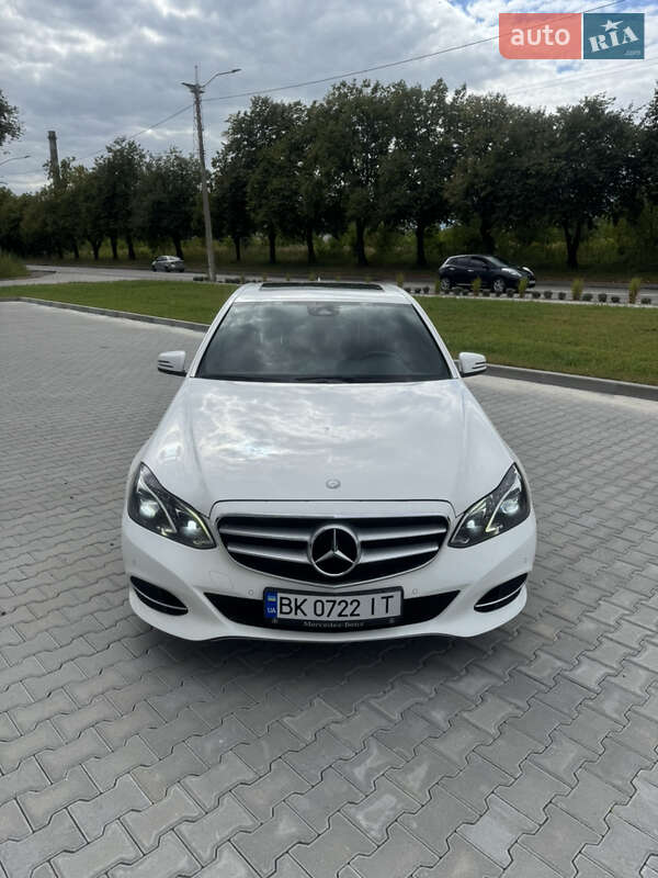 Седан Mercedes-Benz E-Class 2015 в Рівному