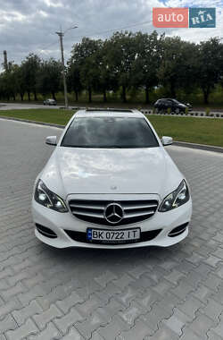 Седан Mercedes-Benz E-Class 2015 в 