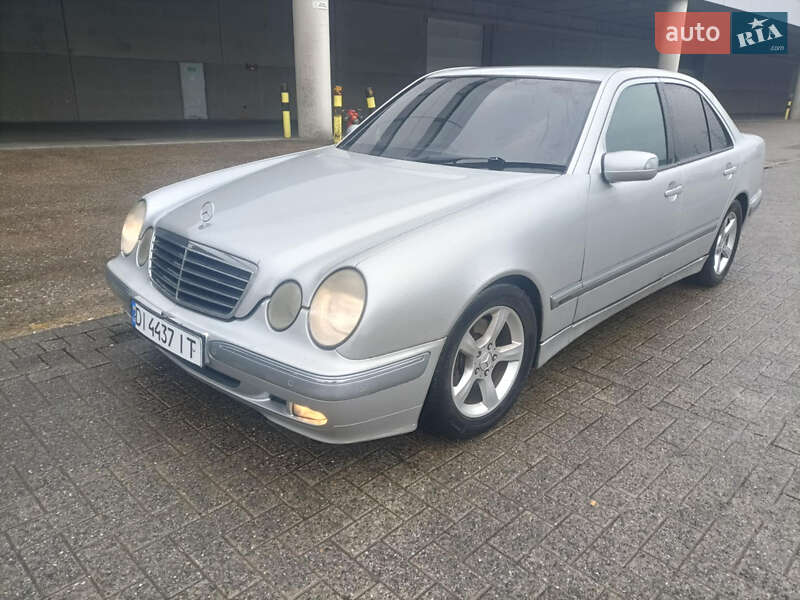 Mercedes-Benz E-Class 2001