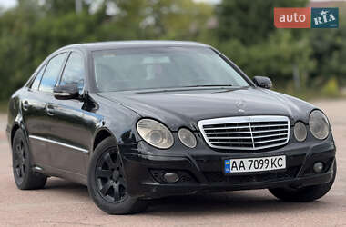 Седан Mercedes-Benz E-Class 2008 в 