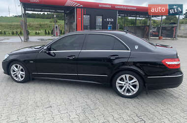 Седан Mercedes-Benz E-Class 2010 в 