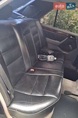 Седан Mercedes-Benz E-Class 1994 в 