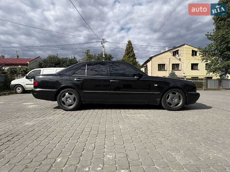 Седан Mercedes-Benz E-Class 1997 в Львові