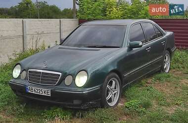 Седан Mercedes-Benz E-Class 2000 в Тетиеве