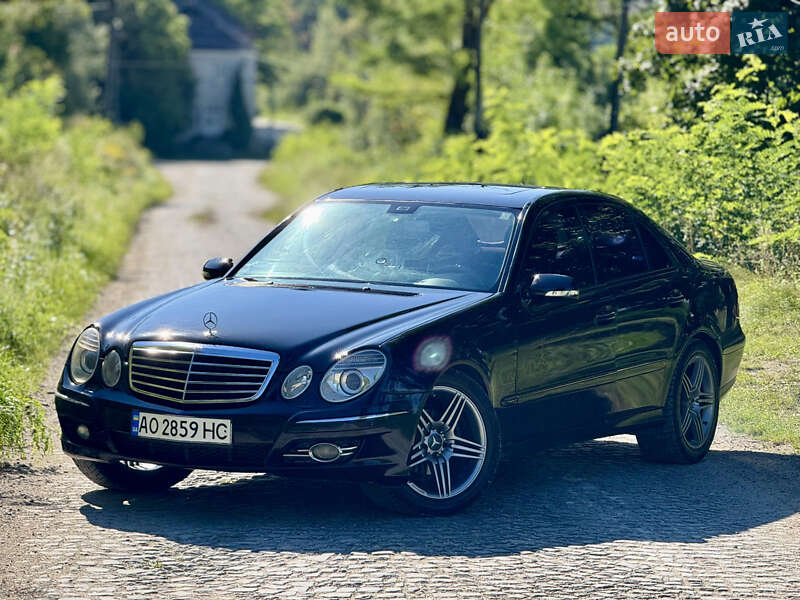 Седан Mercedes-Benz E-Class 2007 в Иршаве
