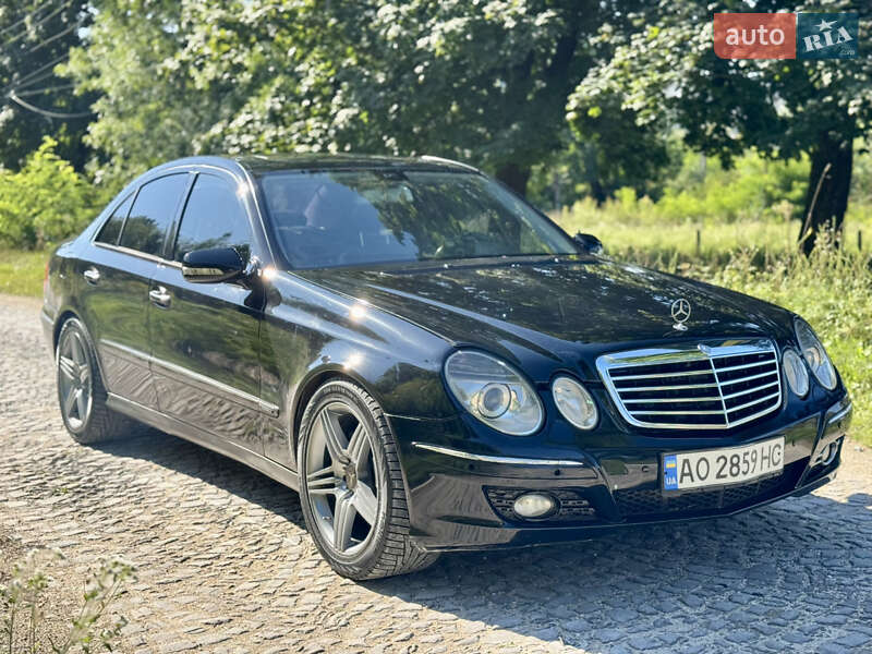 Седан Mercedes-Benz E-Class 2007 в Иршаве
