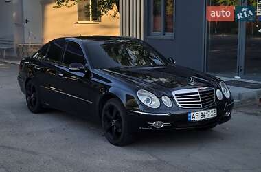Седан Mercedes-Benz E-Class 2007 в Днепре