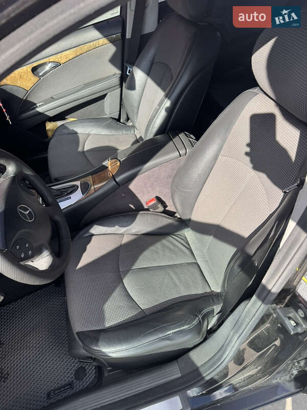 Седан Mercedes-Benz E-Class 2006 в Киеве