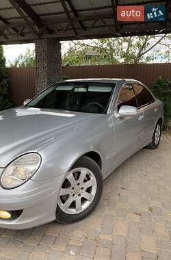 Седан Mercedes-Benz E-Class 2007 в Черновцах