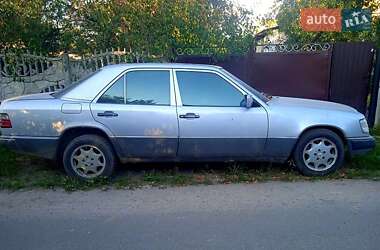 Седан Mercedes-Benz E-Class 1995 в Чернигове