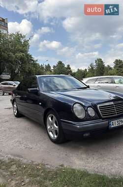 Седан Mercedes-Benz E-Class 1998 в Украинке