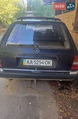 Универсал Mercedes-Benz E-Class 1993 в 