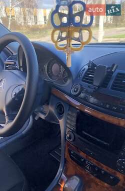 Седан Mercedes-Benz E-Class 2005 в 