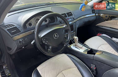 Седан Mercedes-Benz E-Class 2005 в 