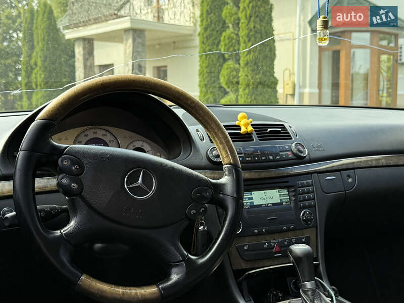 Седан Mercedes-Benz E-Class 2006 в Луцке