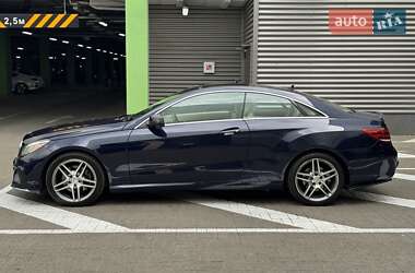 Купе Mercedes-Benz E-Class 2015 в 