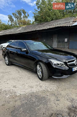 Седан Mercedes-Benz E-Class 2010 в 