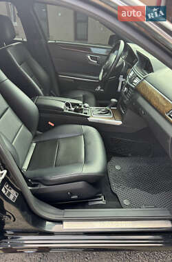 Седан Mercedes-Benz E-Class 2010 в 