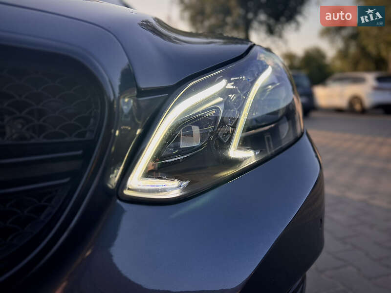 Седан Mercedes-Benz E-Class 2014 в Кривому Розі