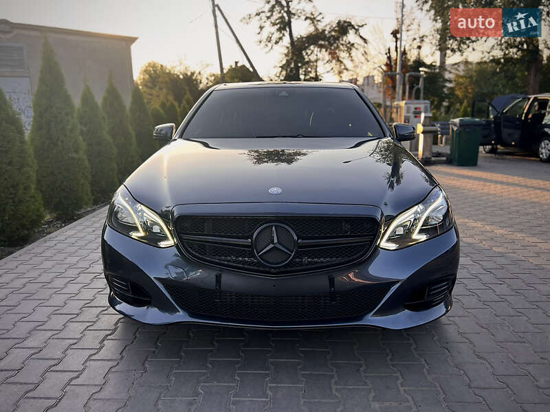 Седан Mercedes-Benz E-Class 2014 в Кривому Розі