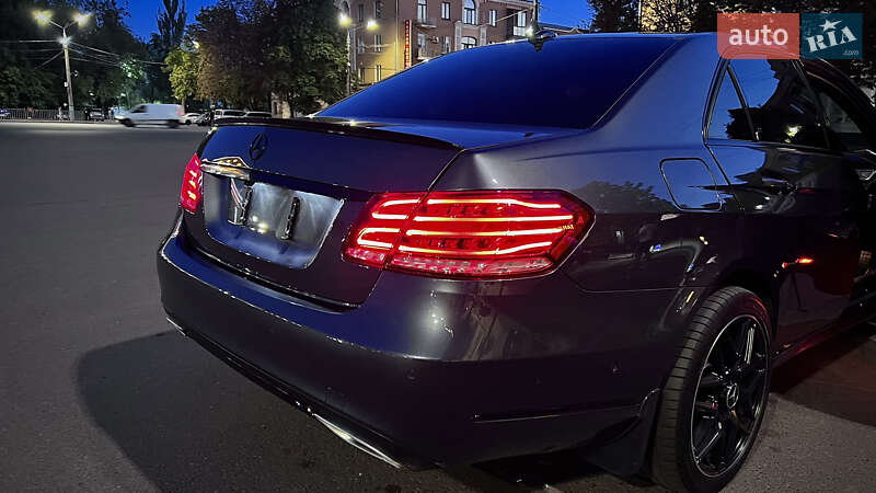 Седан Mercedes-Benz E-Class 2014 в Кривому Розі