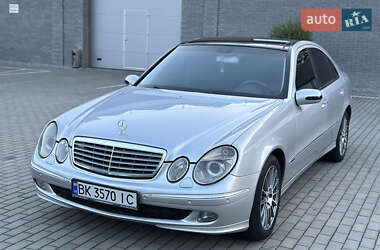 Седан Mercedes-Benz E-Class 2002 в 