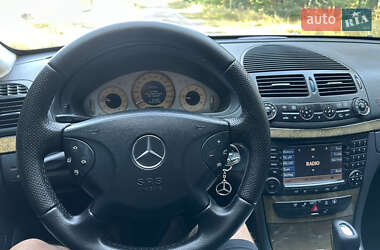 Седан Mercedes-Benz E-Class 2002 в 