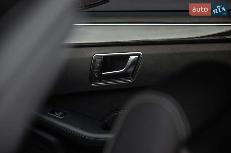 Седан Mercedes-Benz E-Class 2015 в Каменском