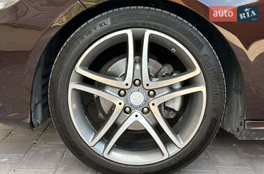 Седан Mercedes-Benz E-Class 2009 в 