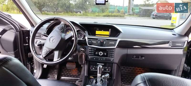 Седан Mercedes-Benz E-Class 2011 в Бродах