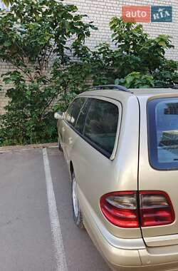 Универсал Mercedes-Benz E-Class 2002 в 