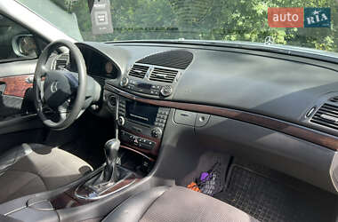 Седан Mercedes-Benz E-Class 2005 в 