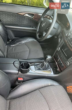 Седан Mercedes-Benz E-Class 2005 в 