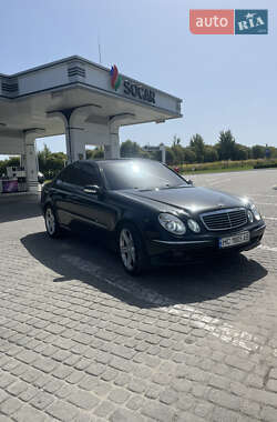 Седан Mercedes-Benz E-Class 2004 в Львові