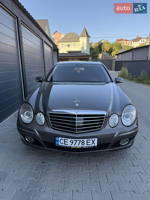 Седан Mercedes-Benz E-Class 2007 в 
