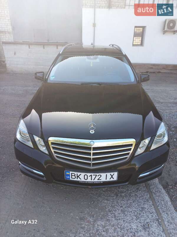 Универсал Mercedes-Benz E-Class 2011 в Ровно
