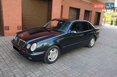 Седан Mercedes-Benz E-Class 2000 в Черкассах