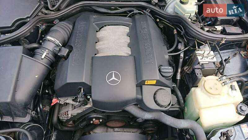 Седан Mercedes-Benz E-Class 2000 в Черкассах