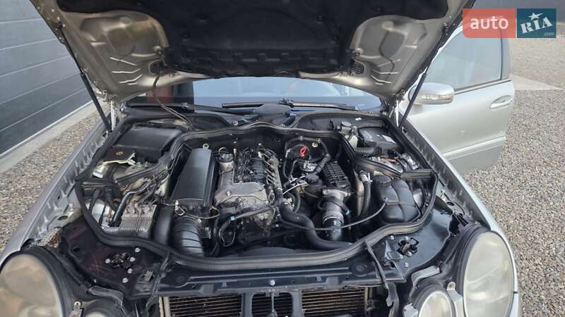 Седан Mercedes-Benz E-Class 2002 в Тячеве