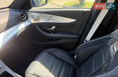 Седан Mercedes-Benz E-Class 2021 в 