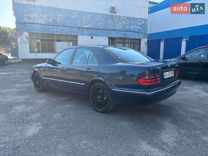 Седан Mercedes-Benz E-Class 2000 в Києві
